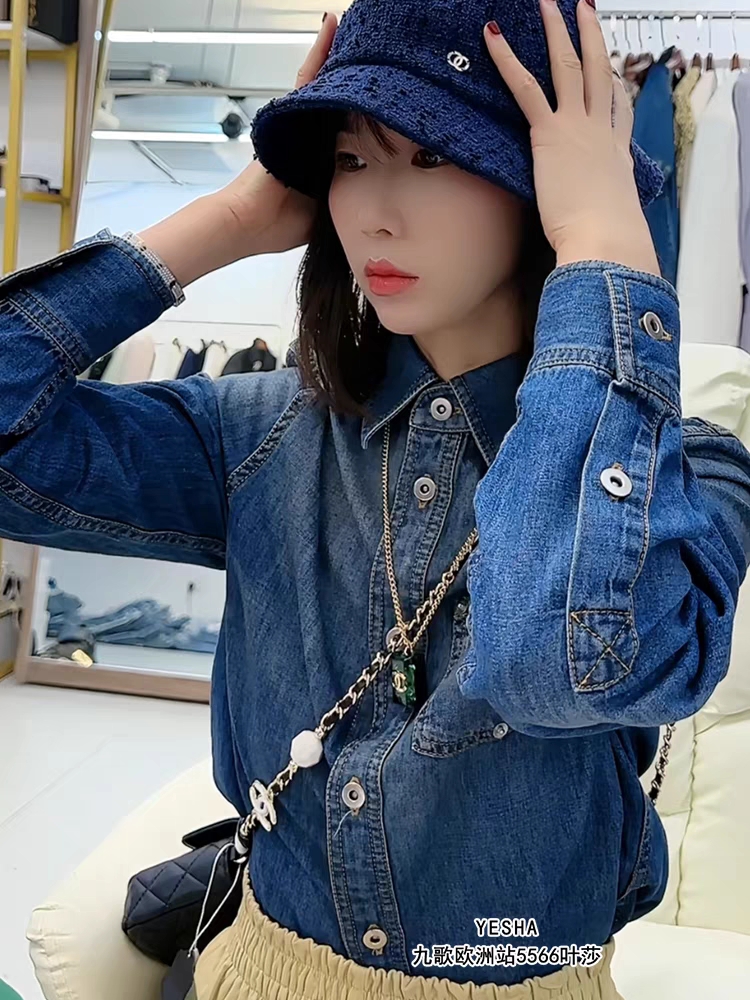 Ch**el earrings